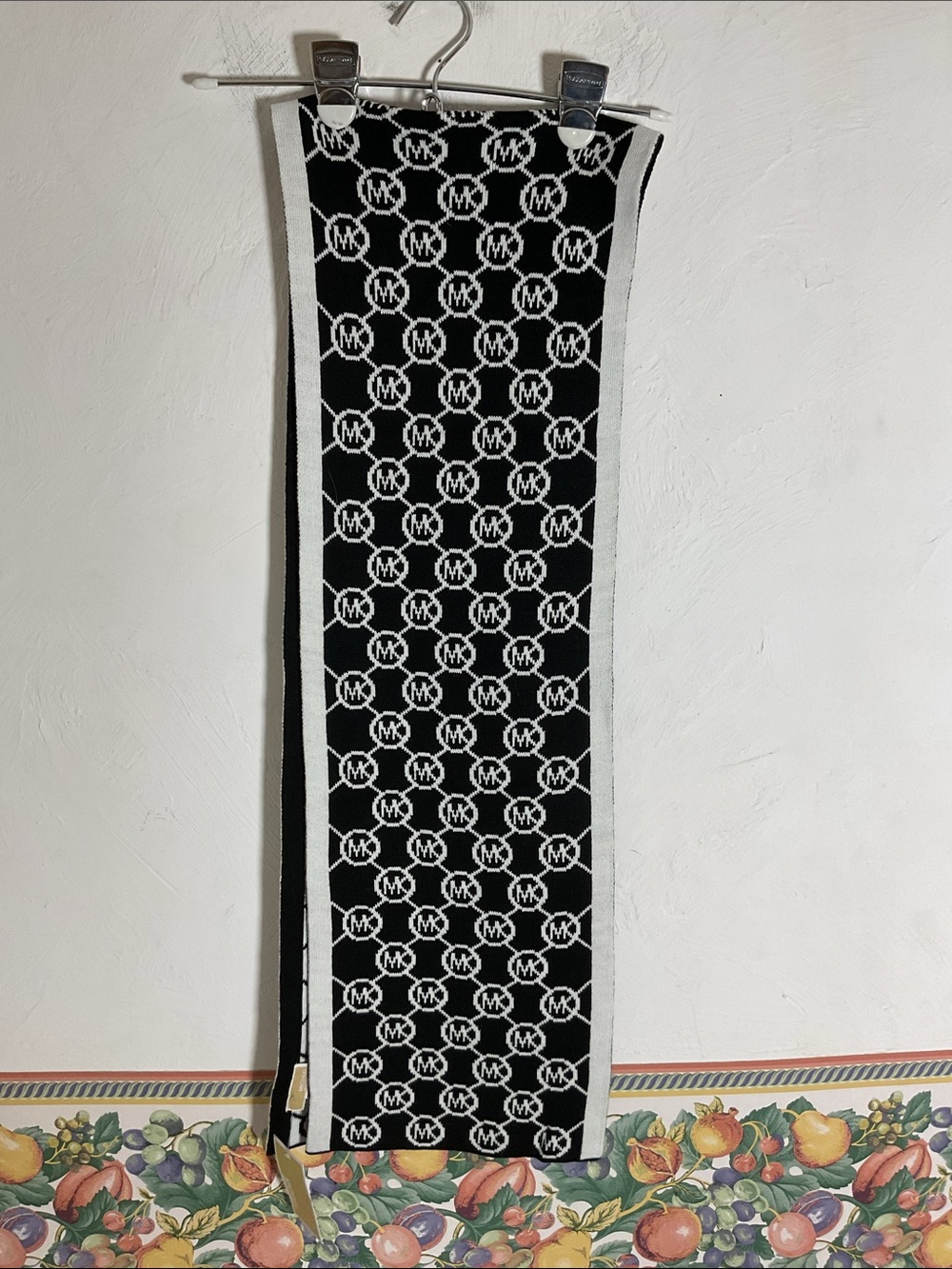 MICHAEL Michael Kors Jet Set Logo Print Reversible Scarf Black/White NWT